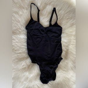 SKIMS Sculpting Bodysuit W Snaps